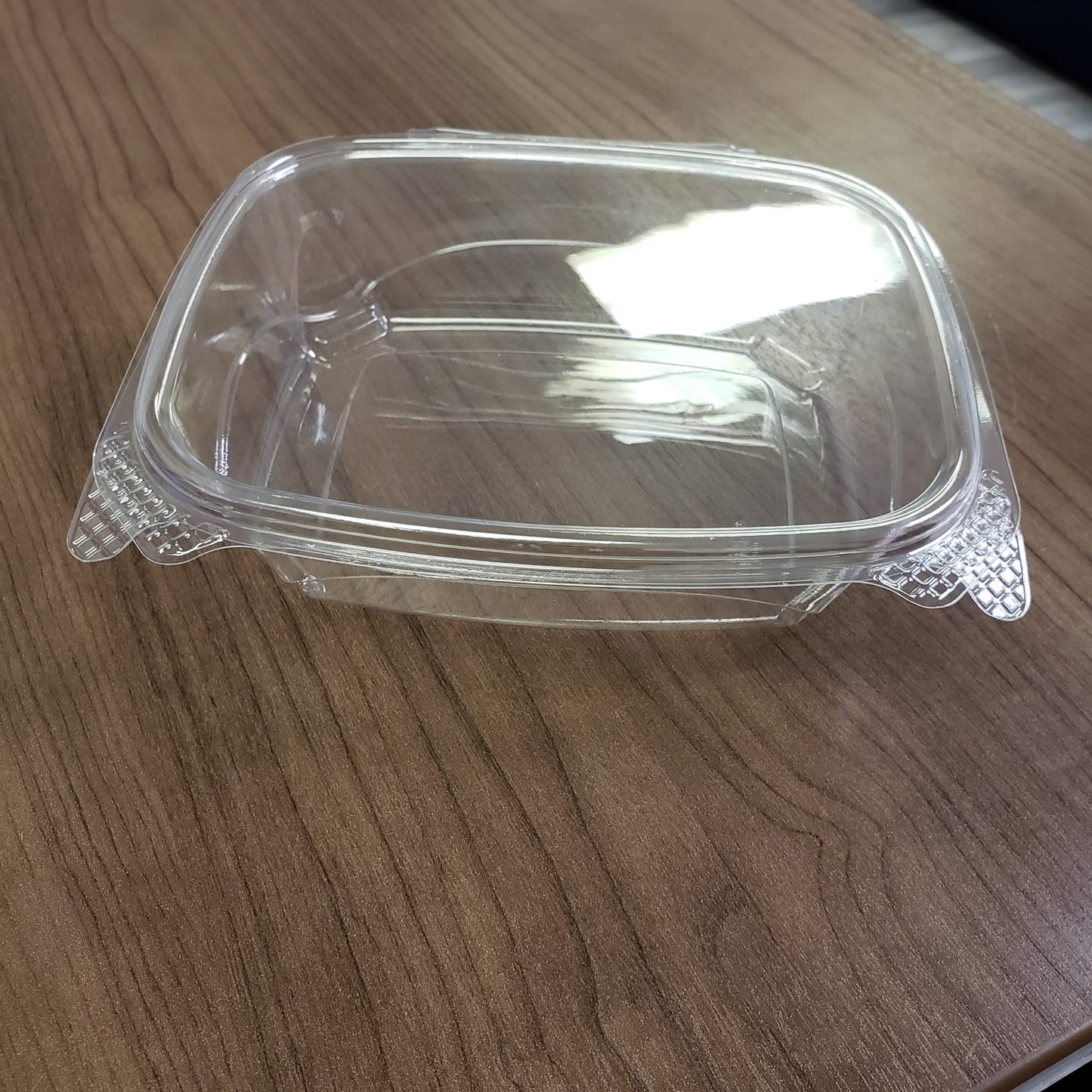 24oz Clear Clamshell Hinged Container 200/cs